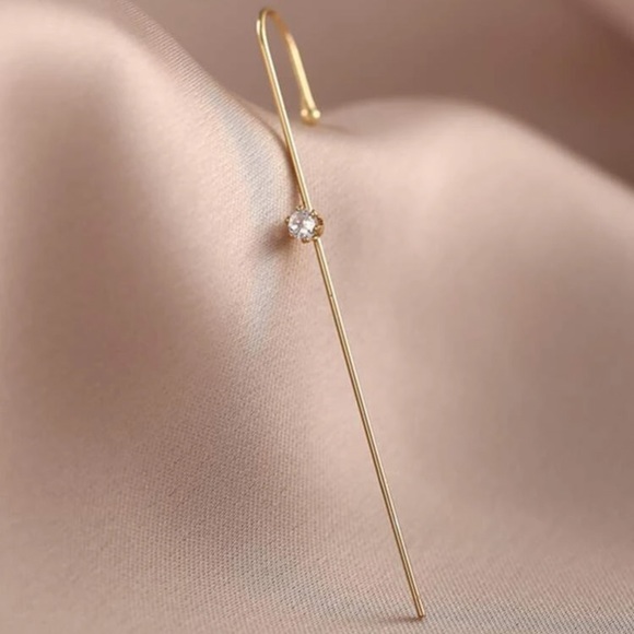 ⚜️𝟯𝟬%𝗢𝗙𝗙 𝗯𝘂𝗻𝗱𝗹𝗲𝘀 𝟯+⚜️ NEW Simple Rhinestone Ear Hook - Picture 5 of 9